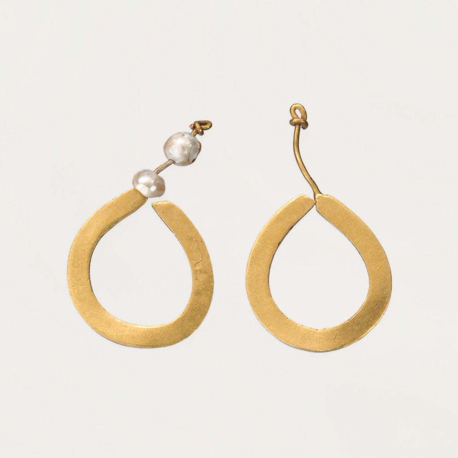 Pearl Teardrop Hoops
